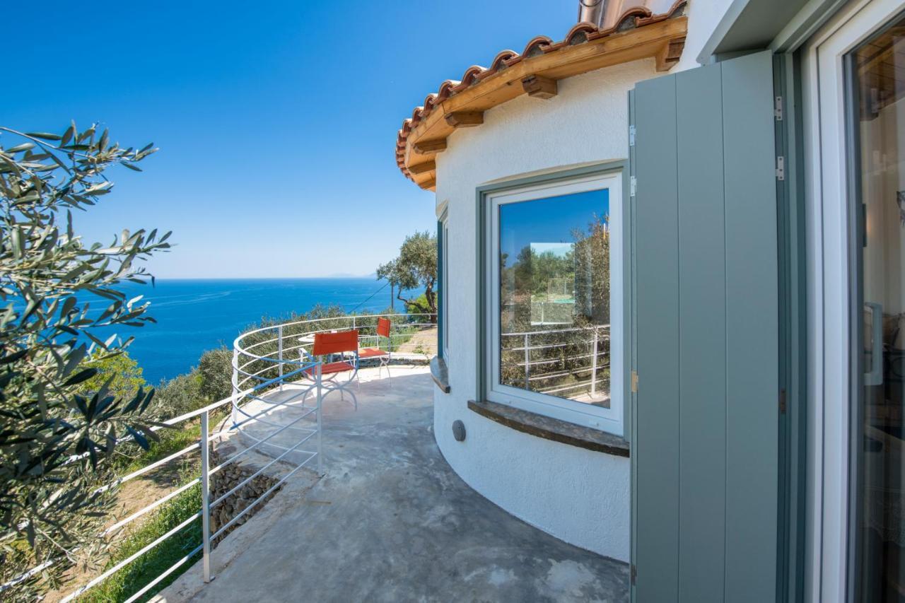 Avgi Villa Glossa Exterior photo