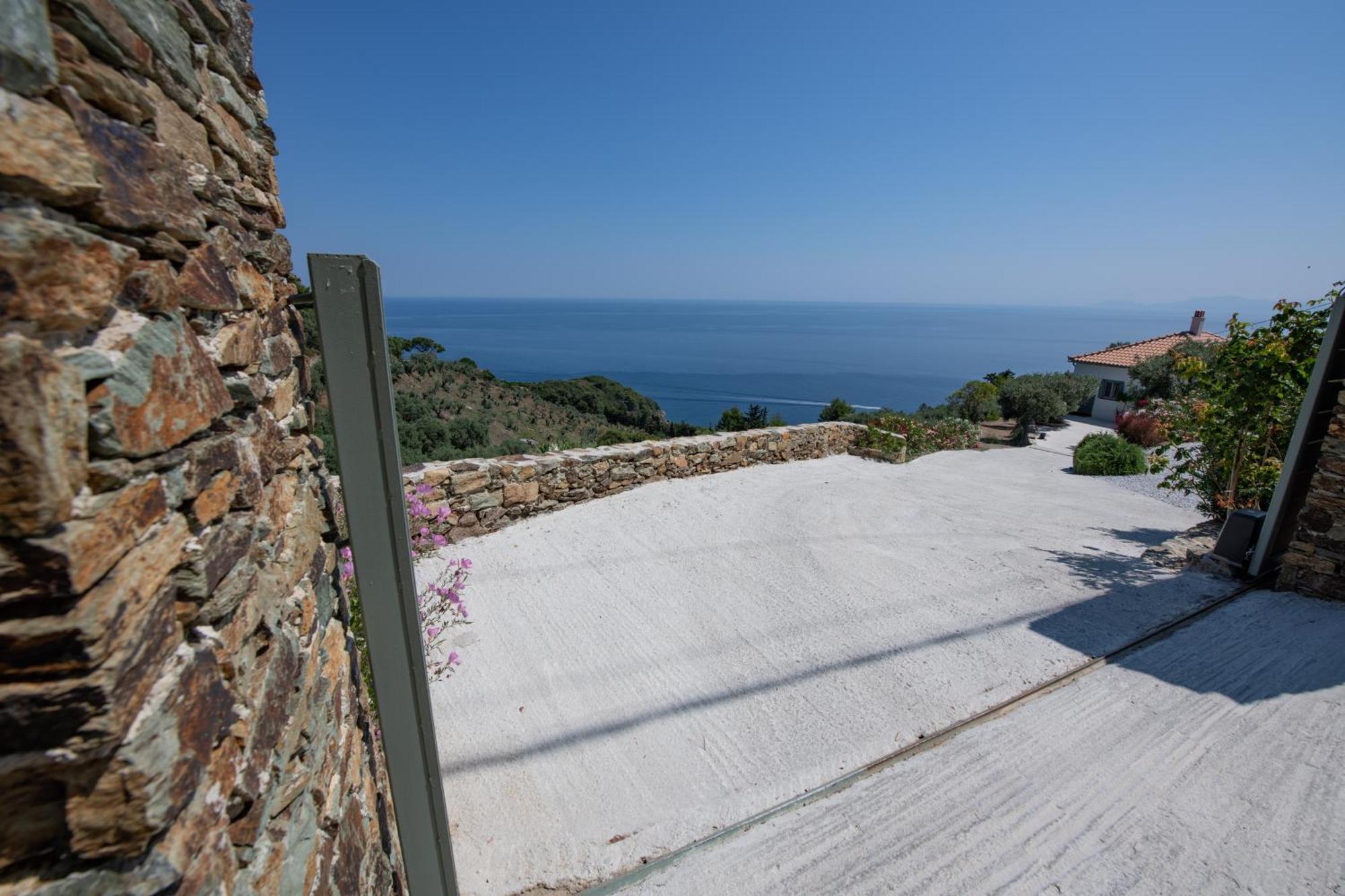Avgi Villa Glossa Exterior photo