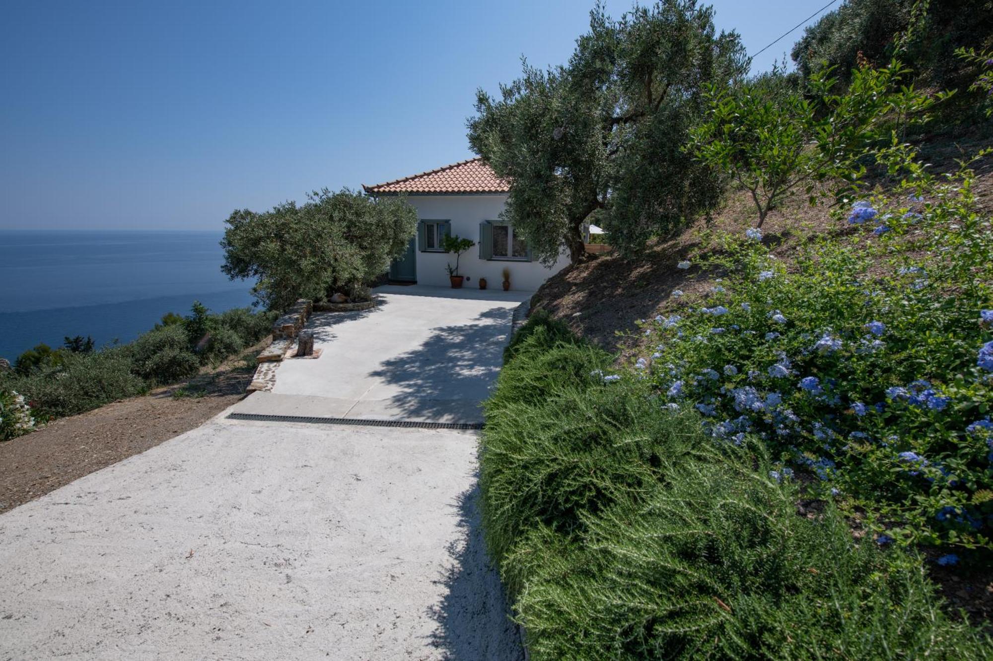 Avgi Villa Glossa Exterior photo