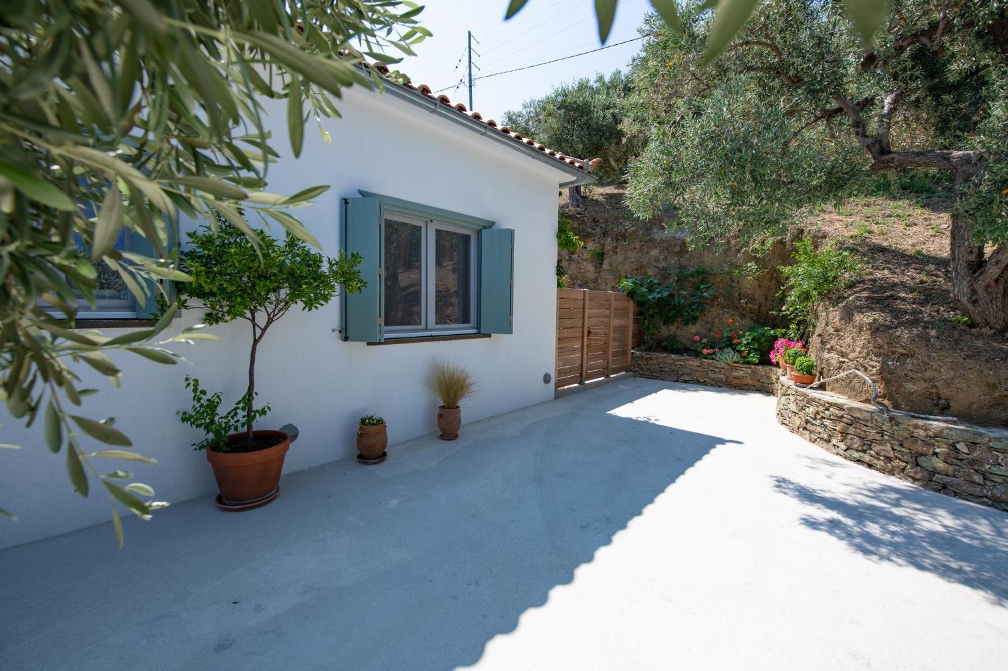 Avgi Villa Glossa Exterior photo